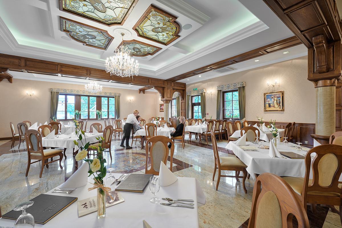 Hotel Palac Poledno Dış mekan fotoğraf