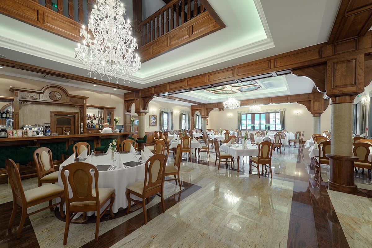 Hotel Palac Poledno Dış mekan fotoğraf