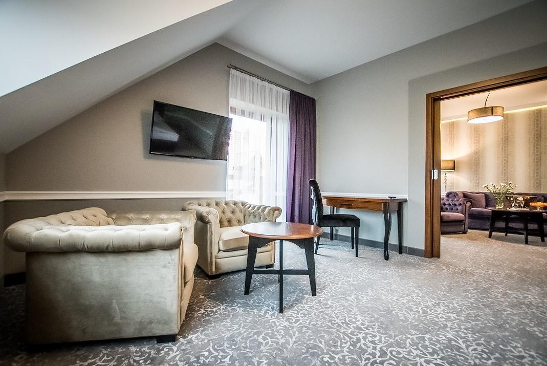 Hotel Palac Poledno Dış mekan fotoğraf