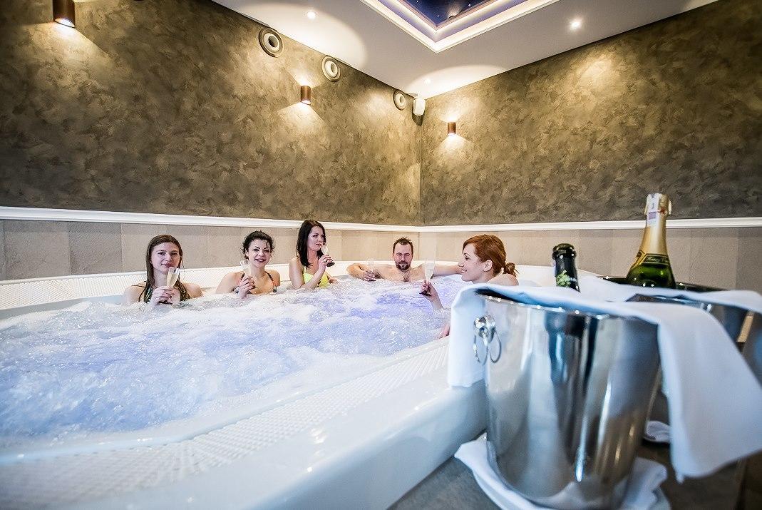 Hotel Palac Poledno Dış mekan fotoğraf